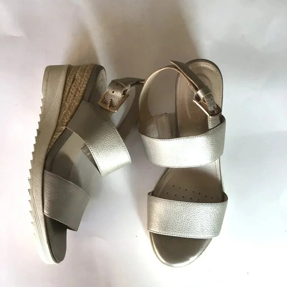 Evolve by Easy  Spirit Womens wedge sandal Heels Tan 7.5 Medium - Picture 2 of 12